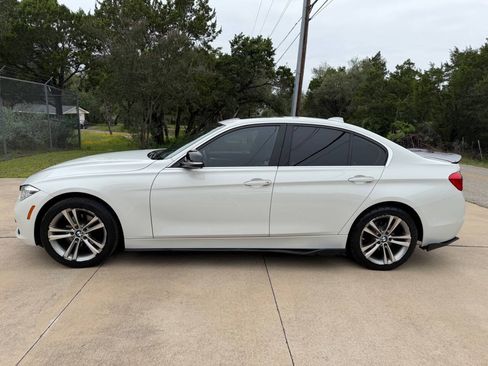 Used 2018 BMW 330i Sedan w/ Convenience Package RWD image 12