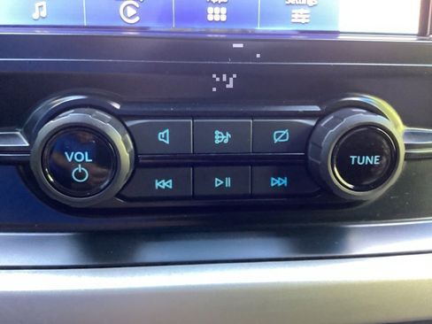 Used 2023 Ford F150 XLT image 52