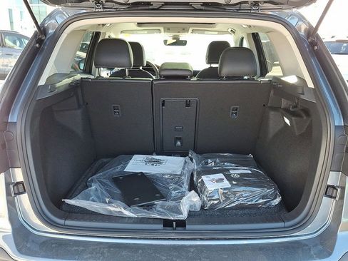 New 2026 Volkswagen Taos SEL image 21