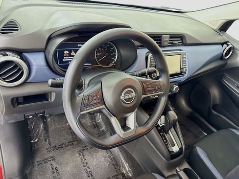 Used 2025 Nissan Versa SV w/ Trunk Package FWD image 9