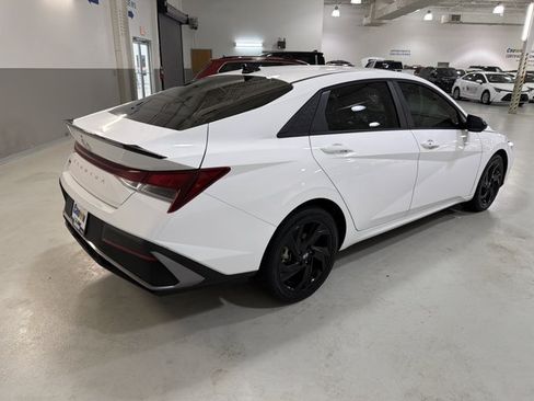 Used 2026 Hyundai Elantra Sport FWD image 9