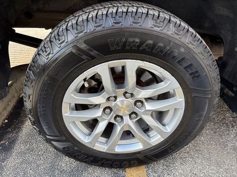 Used 2019 Chevrolet Silverado 1500 LT w/ All-Star Edition image 10