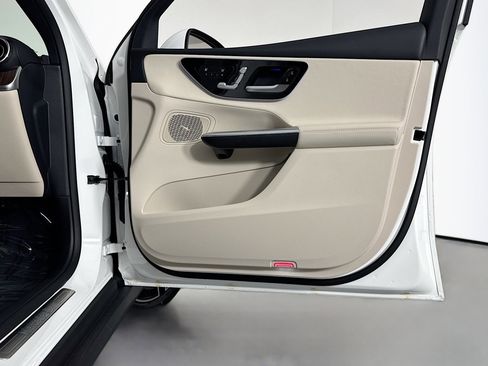 New 2026 Mercedes-Benz GLC 300 image 23