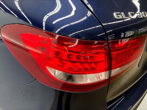 Certified 2018 Mercedes-Benz GLC 300 image 28