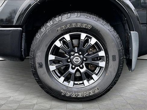 Used 2019 Nissan Titan PRO-4X image 31