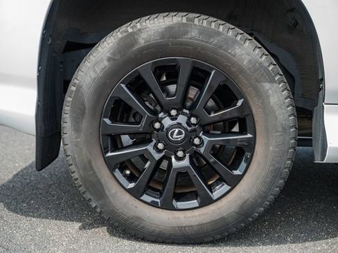 Used 2022 Lexus GX 460 w/ Black Line Special Edition AWD/4WD image 15