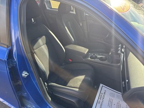 Used 2023 Honda Civic Sport image 15
