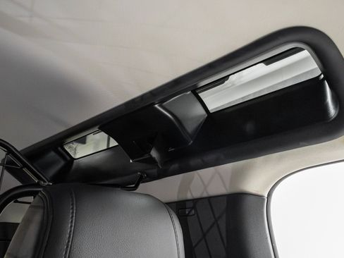 Used 2022 Land Rover Defender 110 S image 72