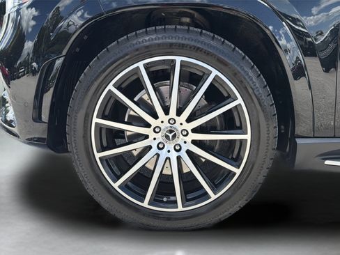Used 2023 Mercedes-Benz GLS 450 4MATIC image 35