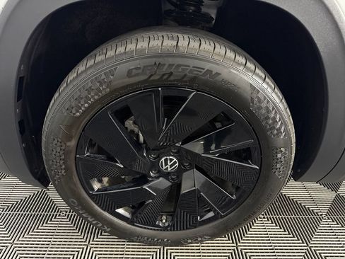 Used 2026 Volkswagen Atlas SE AWD/4WD image 11
