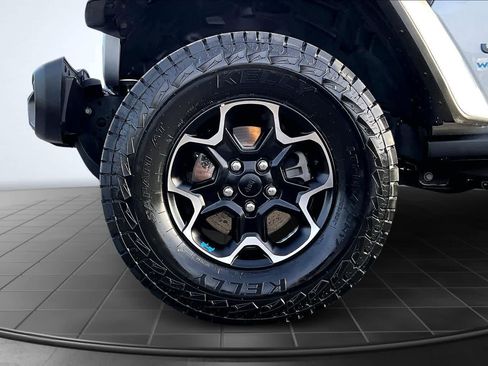 Used 2023 Jeep Wrangler Rubicon w/ Cold Weather Group image 8