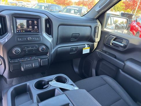 New 2026 Chevrolet Silverado 1500 Custom image 24