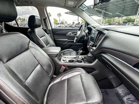 Used 2020 Chevrolet Traverse Premier w/ Redline Edition AWD/4WD image 15