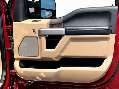 Used 2017 Ford F350 Lariat w/ Lariat Ultimate Package AWD/4WD image 26