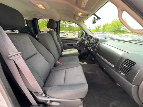 Used 2013 Chevrolet Silverado 2500 LT w/ Interior Plus Package AWD/4WD image 21