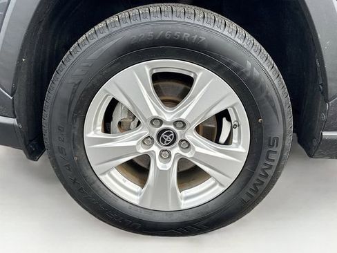 Used 2020 Toyota RAV4 LE image 30