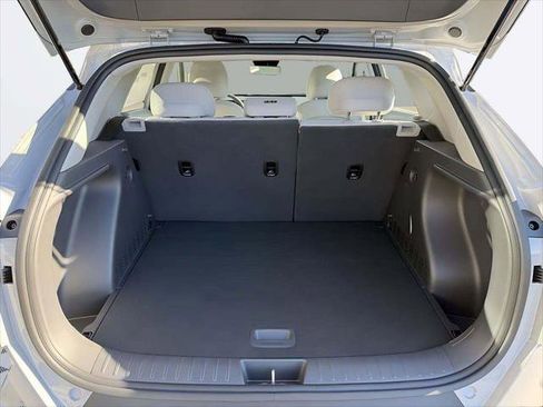 New 2026 Hyundai Kona SE image 10