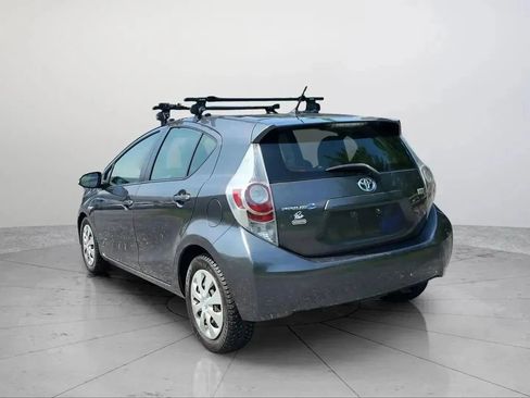 Used 2014 Toyota Prius C Two image 6