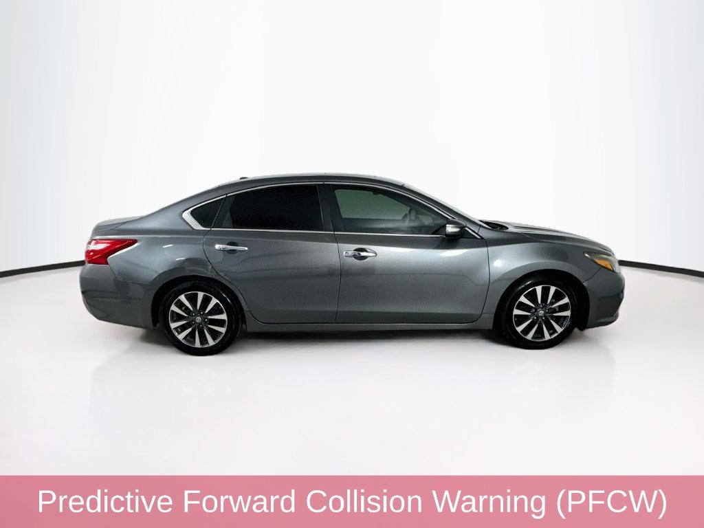 Used 2017 Nissan Altima 2.5 SL w/ 2.5 Technology Package FWD image 8