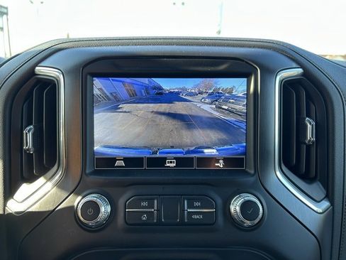 Certified 2022 GMC Sierra 1500 AT4 w/ AT4 Preferred Package image 47