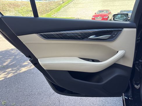 Used 2023 Cadillac CT5 Luxury image 22