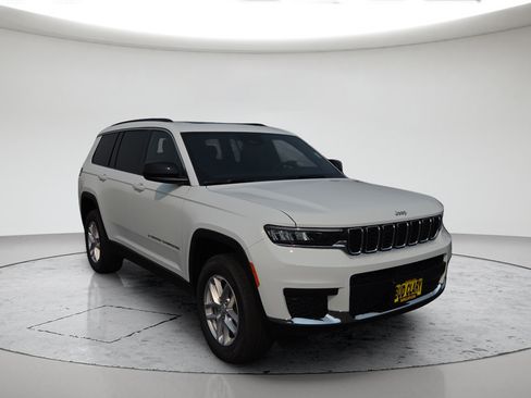 New 2026 Jeep Grand Cherokee L 4WD image 11