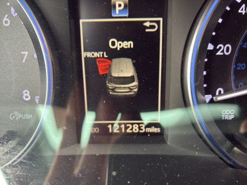 Used 2015 Toyota Highlander Limited Platinum AWD/4WD image 20