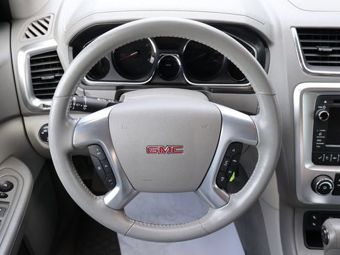Used 2015 GMC Acadia SLE AWD/4WD image 13
