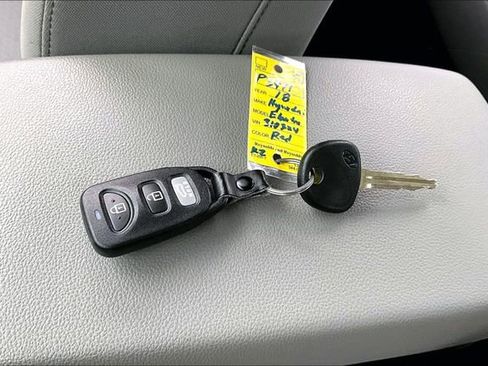 Used 2018 Hyundai Elantra SEL w/ Cargo Package FWD image 34