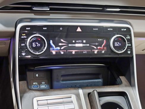 Used 2023 Genesis GV80 3.5T Advanced + image 24