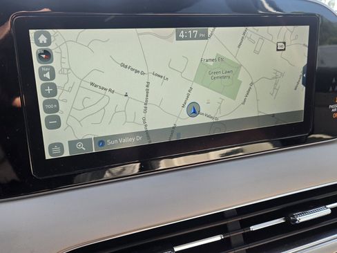 Used 2021 Hyundai Palisade Limited image 18