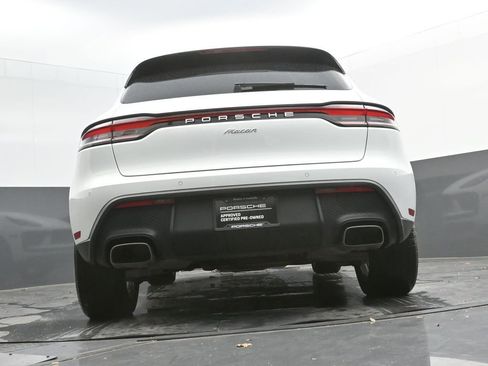 Certified 2022 Porsche Macan image 41