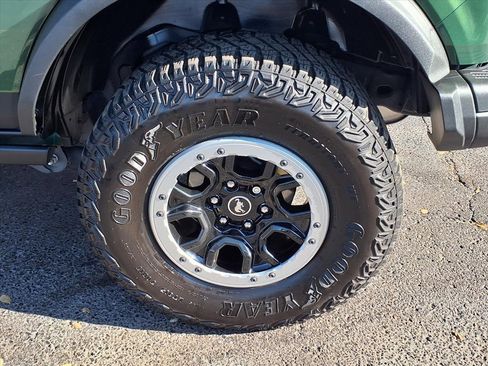 Used 2022 Ford Bronco Badlands image 37