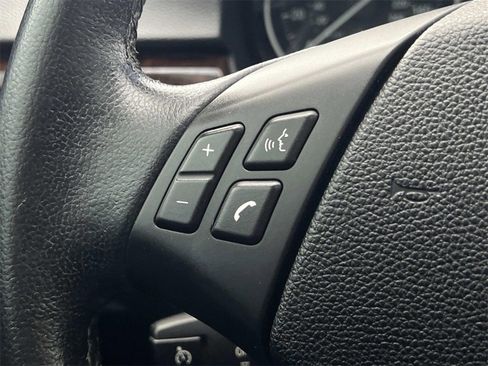Used 2010 BMW 335i xDrive Sedan image 22