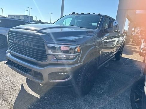 Used 2022 RAM 3500 Laramie w/ Night Edition AWD/4WD image 15