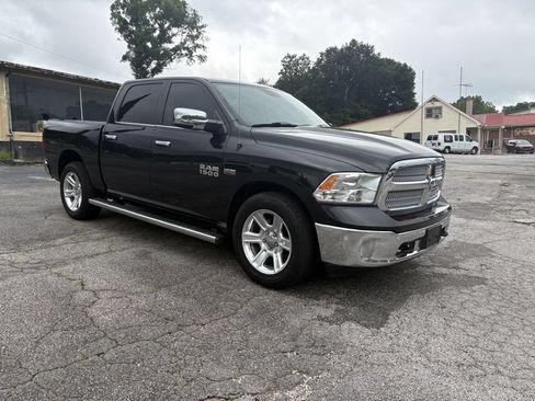 Used 2017 RAM 1500 Lone Star RWD image 1