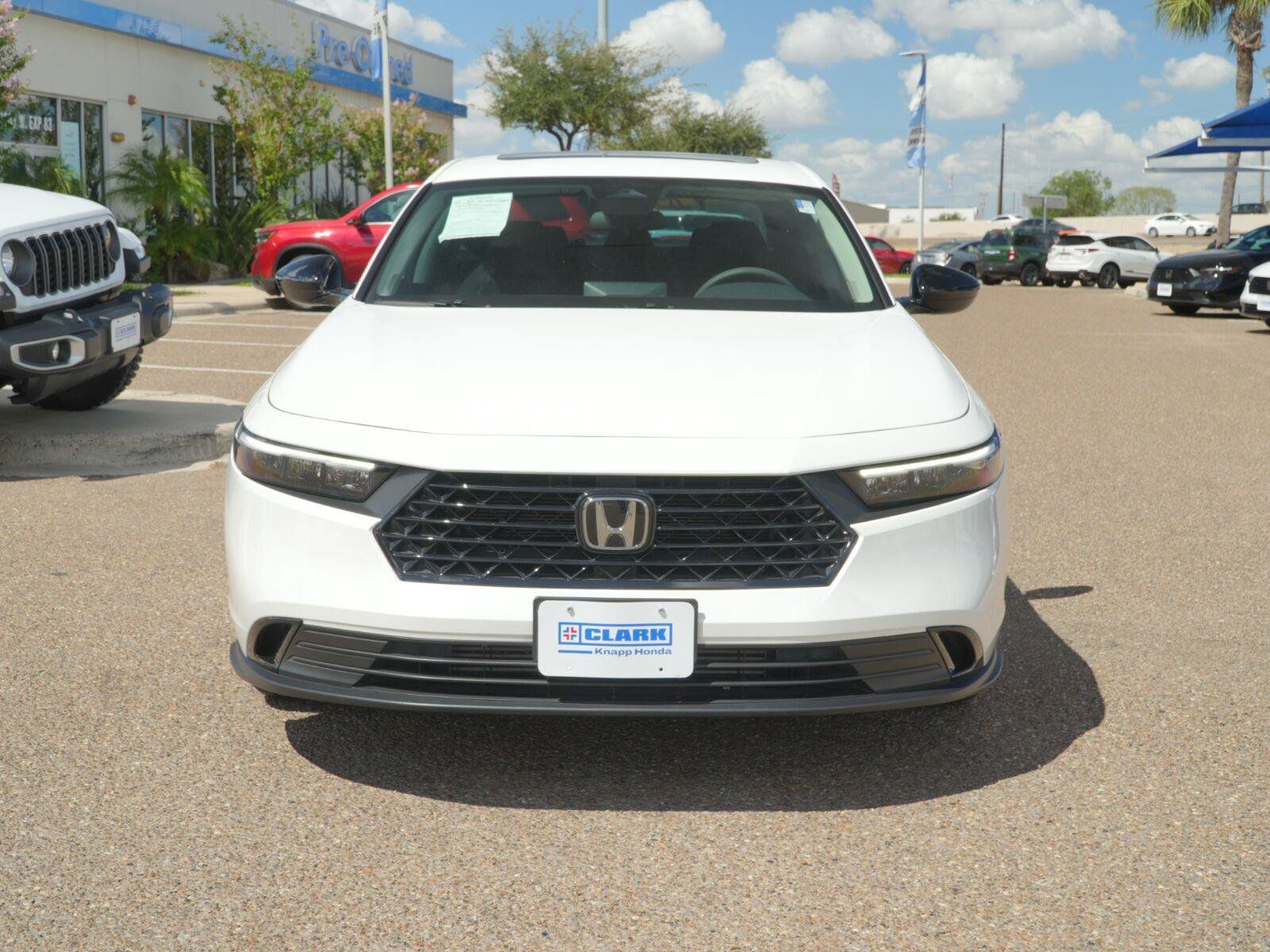 Used 2025 Honda Accord SE image 2