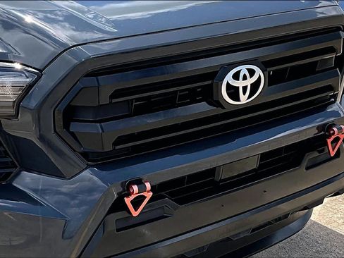 Used 2025 Toyota Tacoma SR image 29