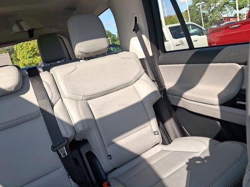 New 2025 Ford Expedition Active image 14