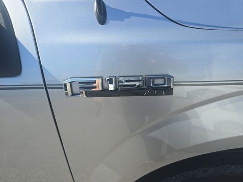 Used 2018 Ford F150 XLT w/ Equipment Group 302A Luxury image 9