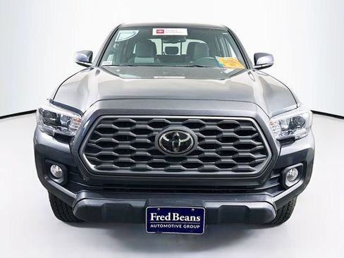 Certified 2022 Toyota Tacoma TRD Off-Road image 2