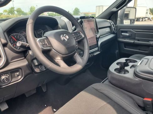 Used 2026 RAM 2500 Big Horn AWD/4WD image 10