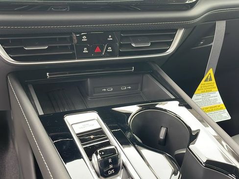 New 2025 Volkswagen Atlas SEL Premium R-Line image 21