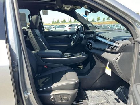 New 2026 Buick Enclave Avenir w/ Super Cruise Package image 34