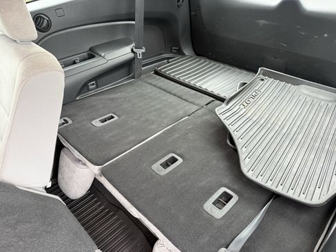 Used 2021 Honda Pilot EX image 33