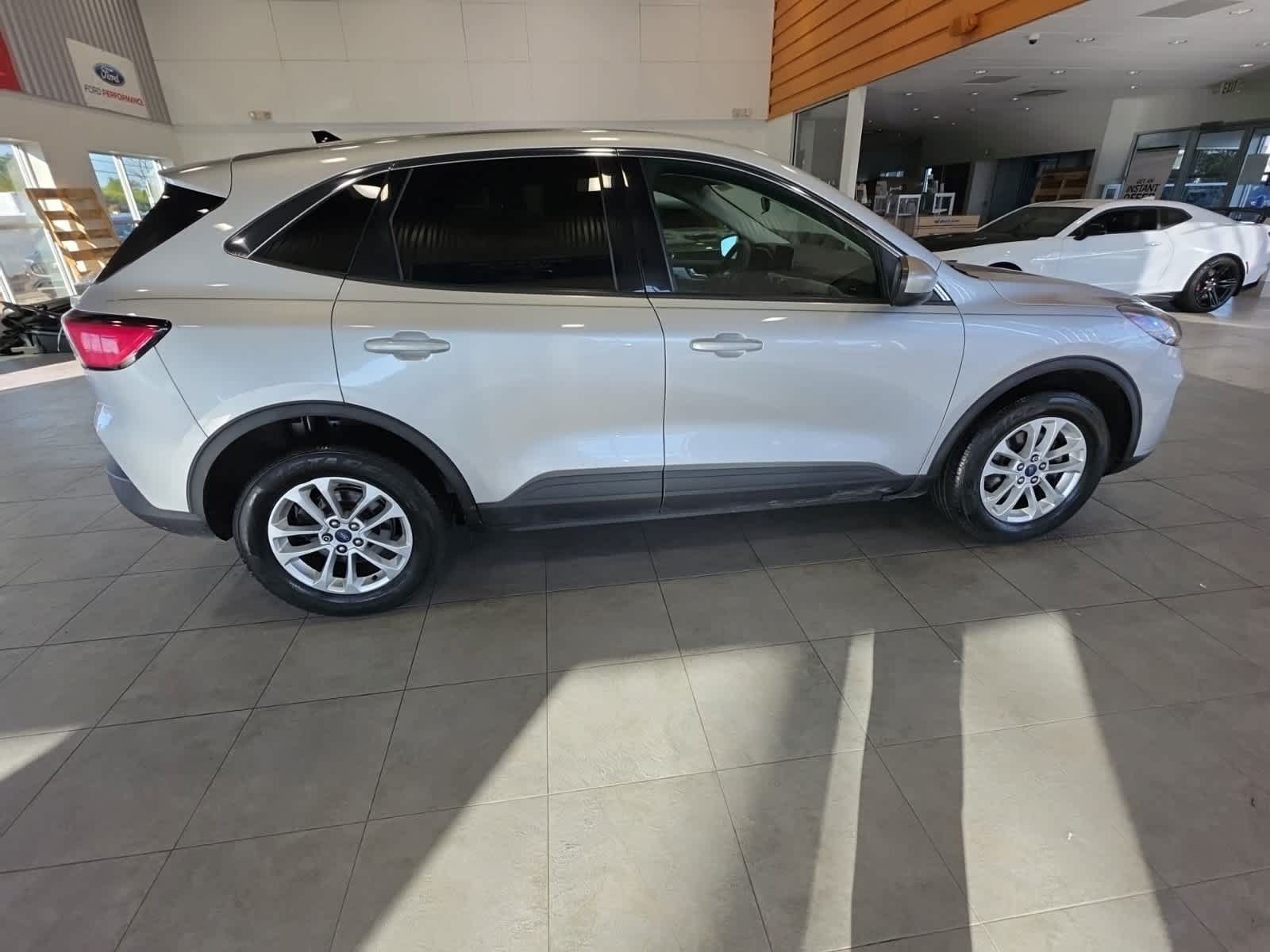Used 2020 Ford Escape SE AWD/4WD image 12