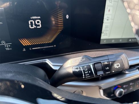 New 2025 Kia Sorento S image 21