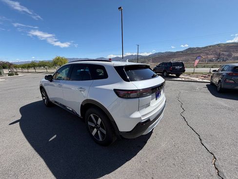 Used 2025 Honda Prologue Touring image 7