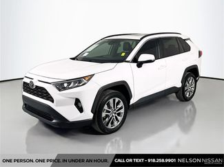 Used 2020 Toyota RAV4 XLE Premium video 1