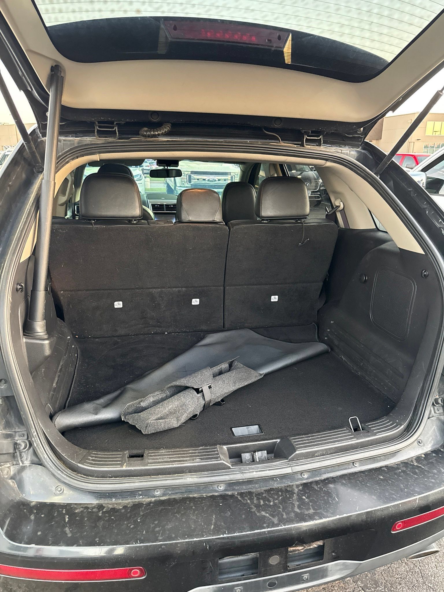 Used 2011 Lincoln MKX 2WD w/ 102A Rapid Spec Order Code image 7